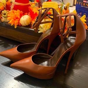 Like new well taken care of.